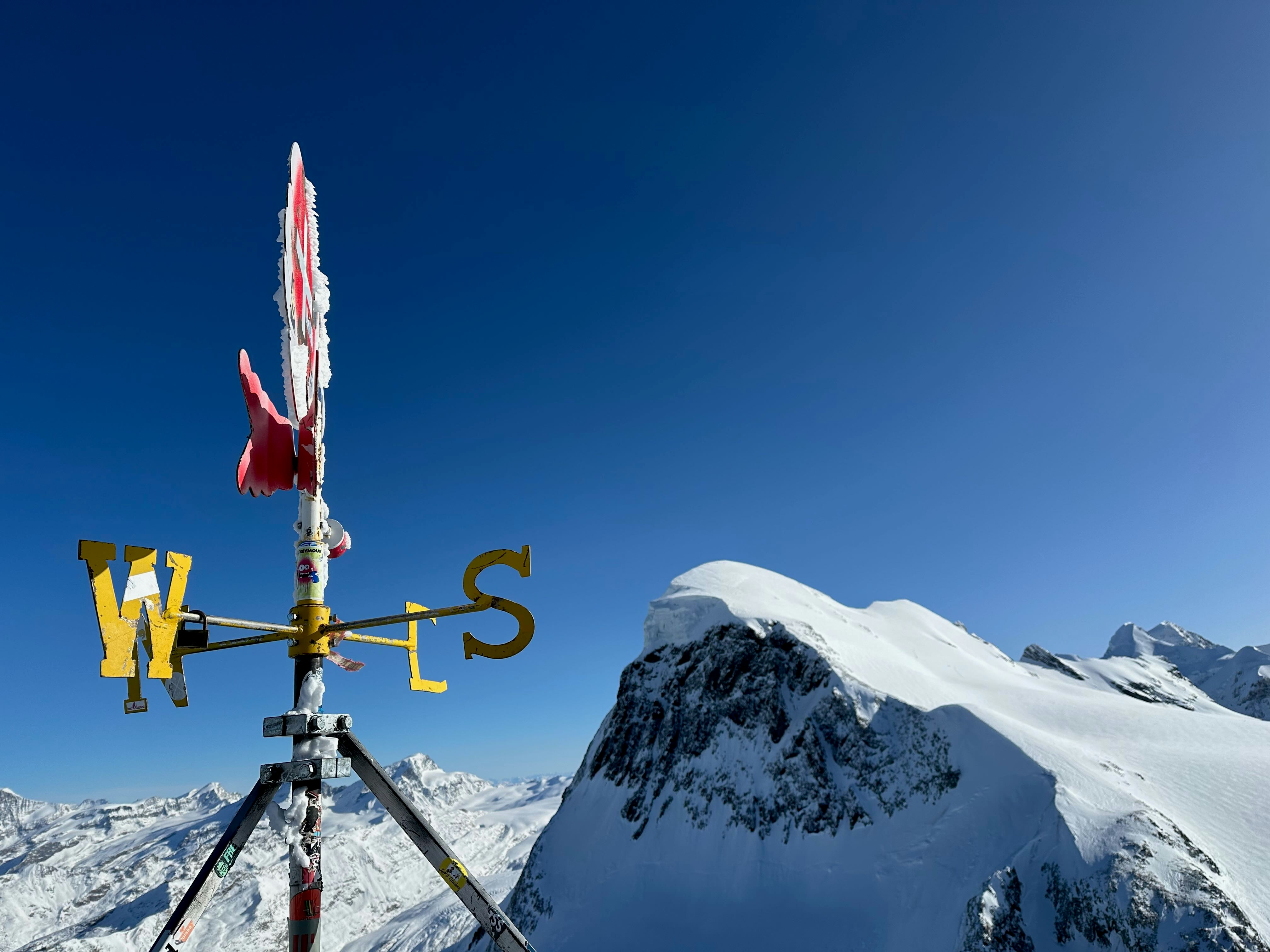 measurement of weather conditions in mountain area